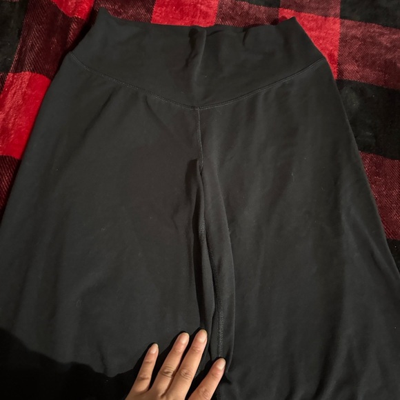 Old Navy Active Black PowerChill Pants - Picture 3 of 7